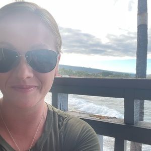 Meet your Posher, Christie